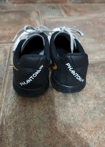 Nike phantom  Bağcıklı halı saha Ayakkabısı 38.5 - Görsel 3