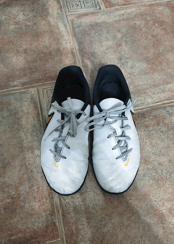 Nike phantom  Bağcıklı halı saha Ayakkabısı 38.5 - Görsel 2
