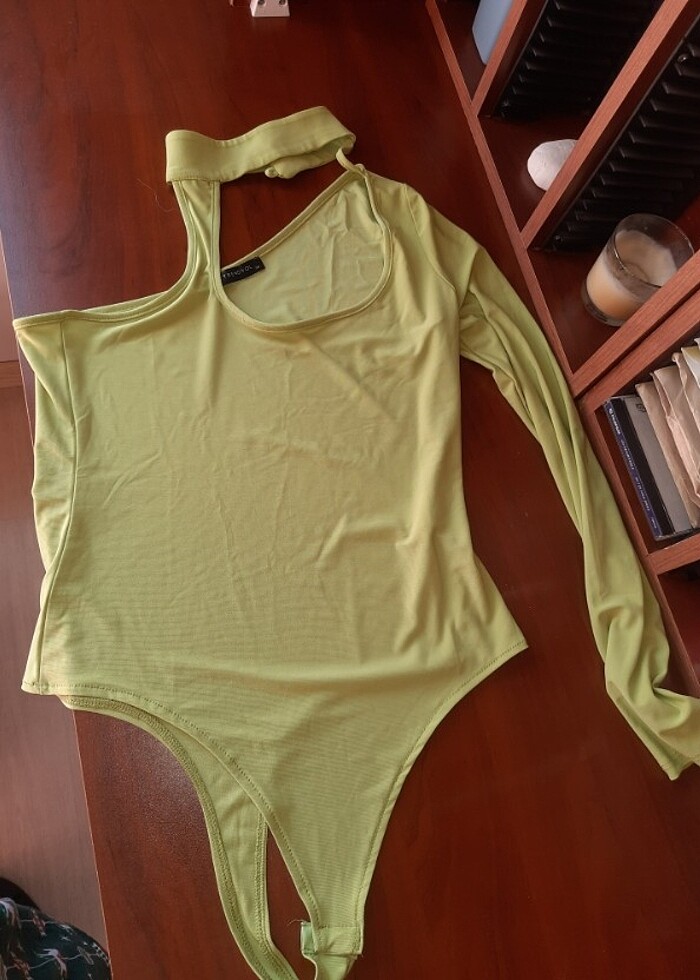 Trendyol milla tek omuz bluz - Görsel 2