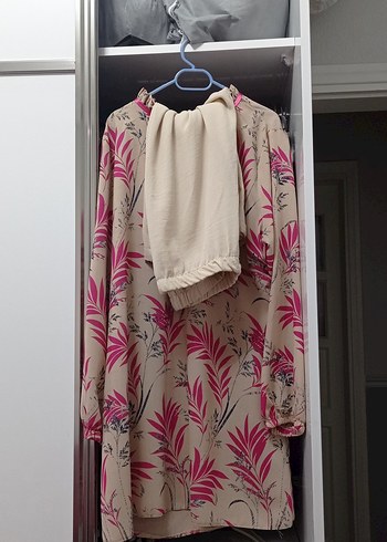 LC Waikiki Pembe Desenli Bohem Uzun Kollu Tunik