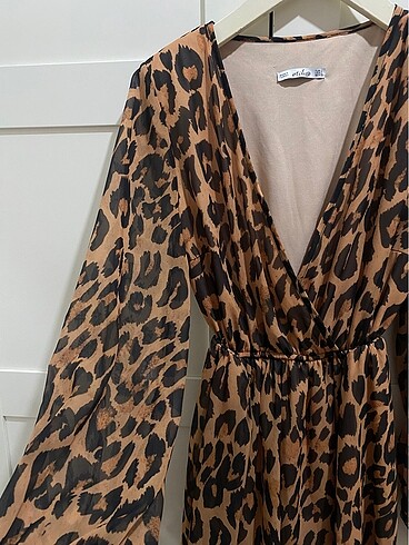 Zara leopar elbise