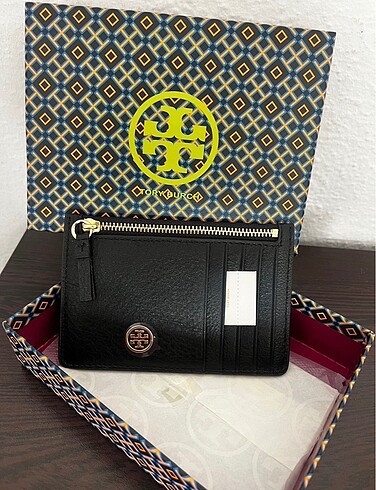 Tory Burch Kartlık