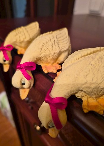 Pembe Kurdela Detaylı Dekoratif Ördek Figürleri - Görsel 5