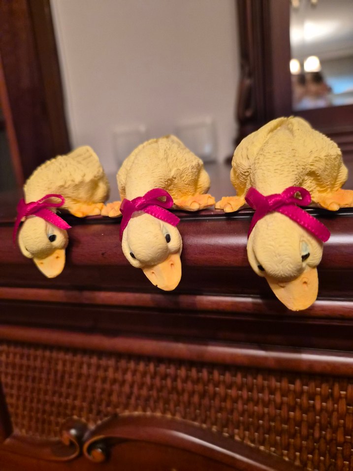 Pembe Kurdela Detaylı Dekoratif Ördek Figürleri - Görsel 2