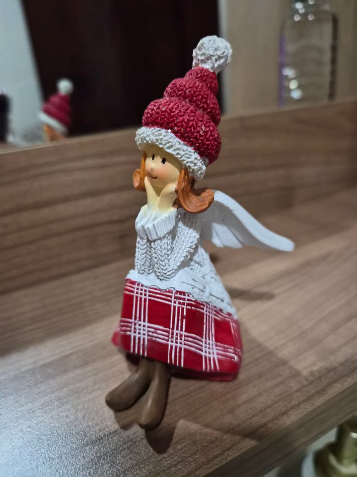 Renkli Şapkalı Beyaz Melek Biblo - Görsel 3