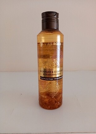 Yves rocher argan ve gül vücut yağı 