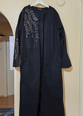 Nakış Detaylı Siyah Uzun Kadın Kaban - Görsel 6