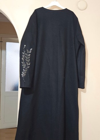 Nakışlı Siyah Uzun Kadın Kaban - Görsel 6