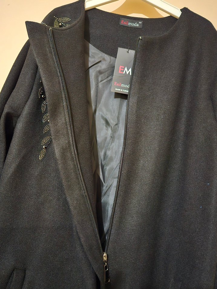 Nakışlı Siyah Uzun Kadın Kaban - Görsel 5