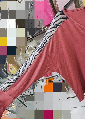 Zebra Desenli Pembe V Yaka Uzun Kollu Bluz - Görsel 4