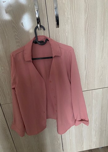 Trendyol & Milla Pembe Dugmeli Uzun Kollu Kadin Gomlek