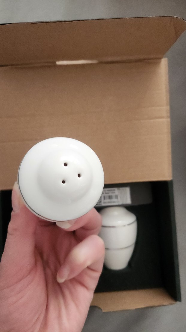 Beyaz Seramik Tuz ve Biberlik Seti - Görsel 2