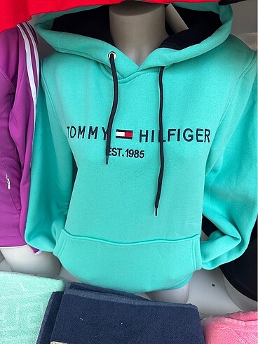 TOMMY HILFIGER sweatshirt her renk beden