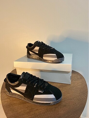 Nike Cortez 72