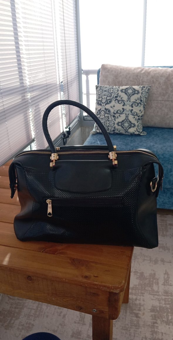 Siyah Deri Tokalı Kadın El Çantası - Görsel 2