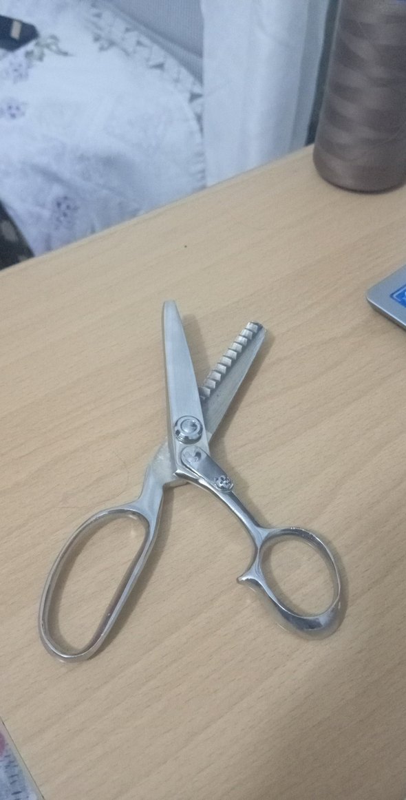 Gri kumaş makası - Görsel 2