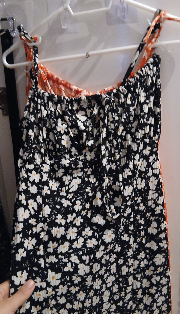 Çiçek Desenli Askılı Midi Elbise - Görsel 2