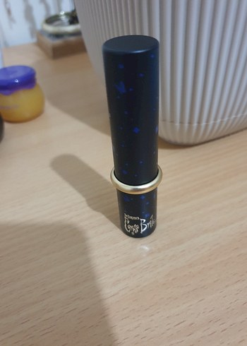Diğer Sheglam Corpse Bride Lip Balm