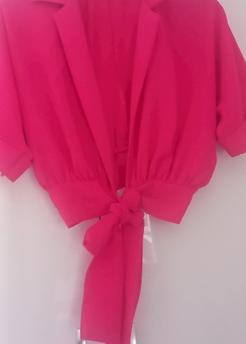 Pembe gömlek
