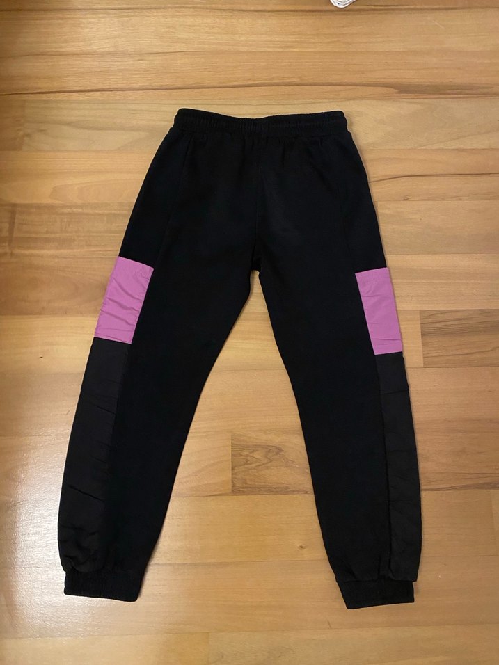 Siyah Kapüşonlu Rahat Eşofman Altı - Görsel 3