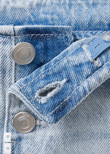 Düğmeli Mavi Mini Denim Şort - Görsel 3