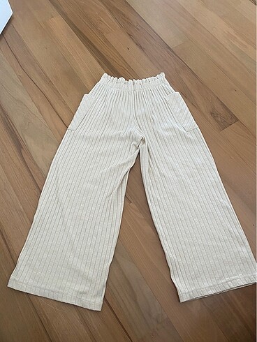 13-14 Yaş Beden Zara pantolon