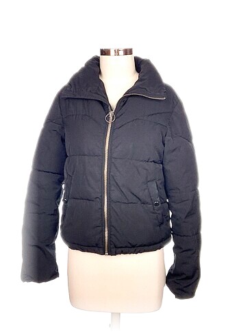 Bershka Mont %70 İndirimli.