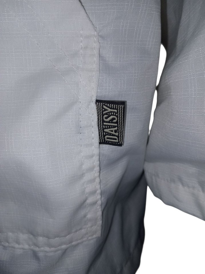 Kadın Beyaz Kapüşonlu Fermuarlı Yağmurluk - Görsel 3