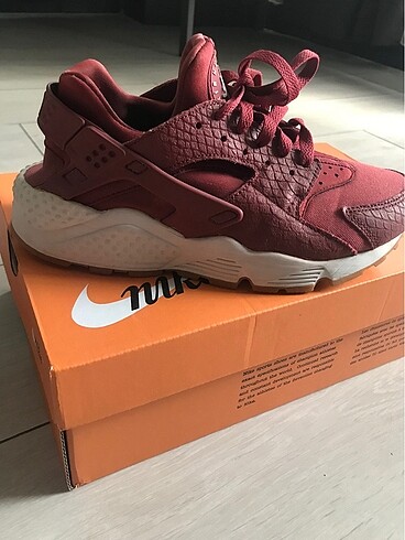 38 Beden Nike ayakkabı (air huarache)