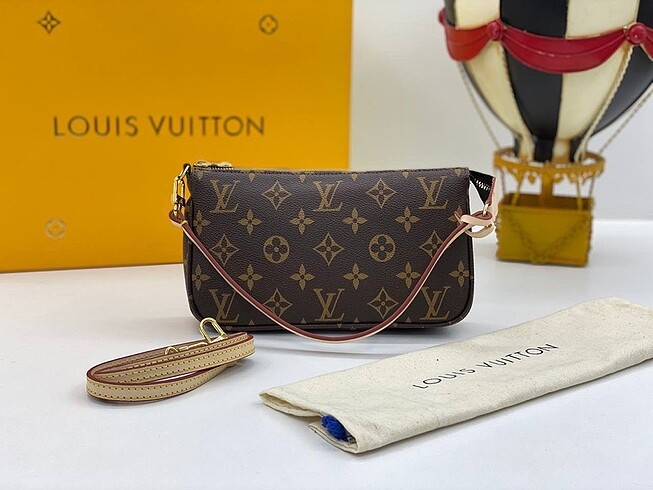 LOUIS VUITTON POCHETTE ACCESOİRES