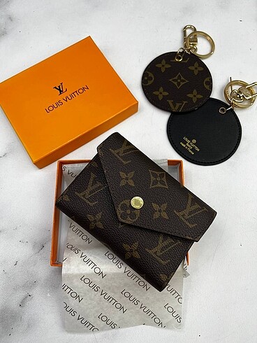 Beden LOUIS VUITTON VICTORINE