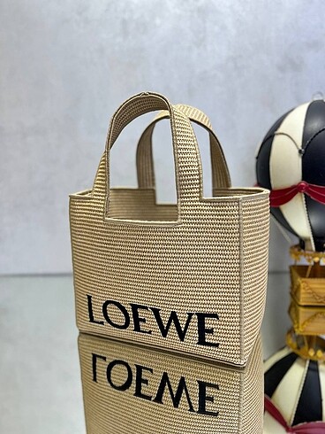 Loewe LOEWE FONT TOTE İN RAFFİA BAG