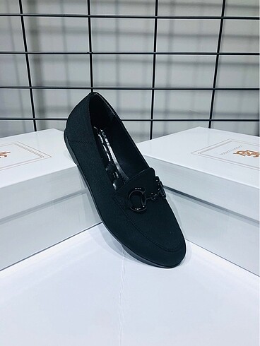Diğer Kadın Zara Model Saten Ayakkabı