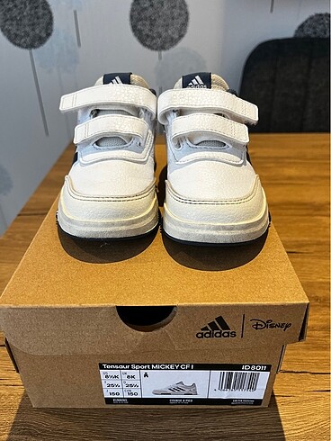 25 Beden beyaz Renk adidas Tensaur Mickey Çocuk Beyaz Spor
