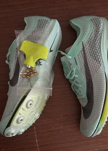 Nike atletizm çivili 