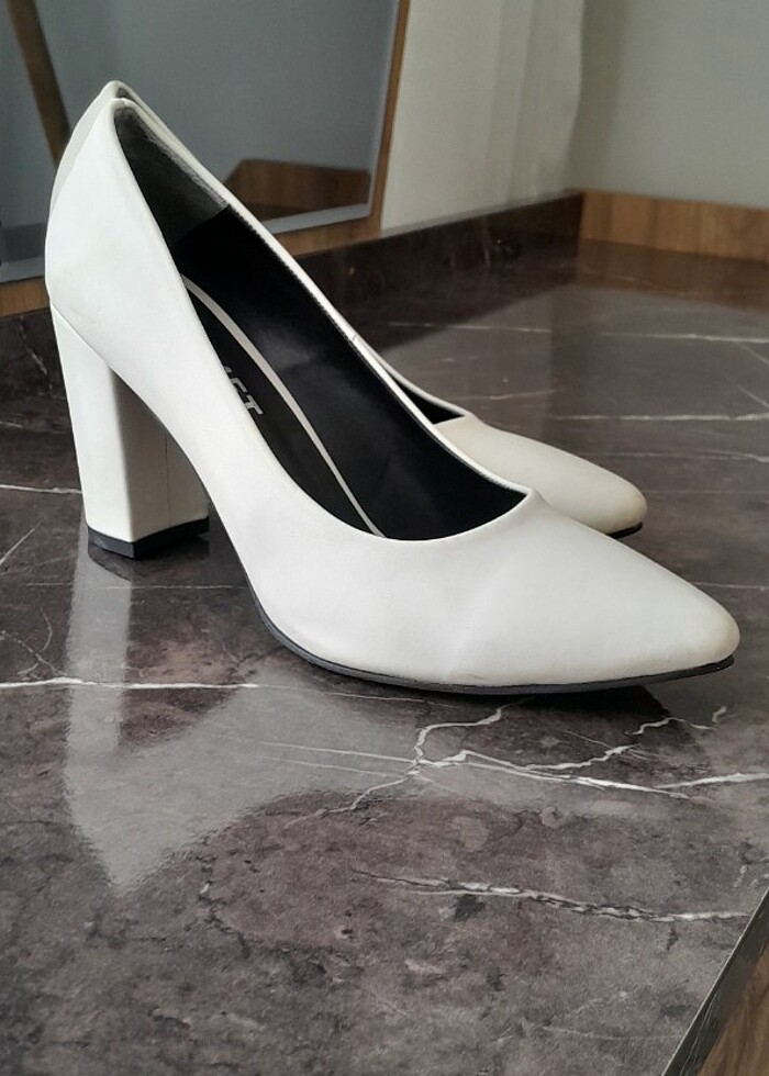 Topuklu ayakkabı - Görsel 3