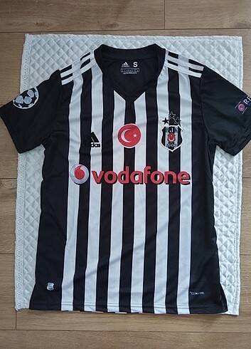 Beşiktaş quaresma forması retro 