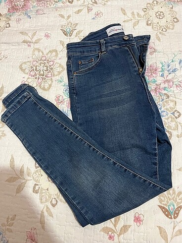 Skiny jean