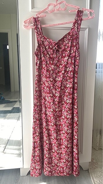 Yazlık Uzun Çiçekli Elbise