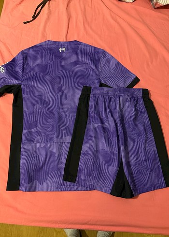 23/24 Liverpool Forma ve Şort Seti - Görsel 2