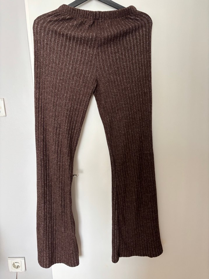 Kahverengi triko gömlekli takım - Görsel 2