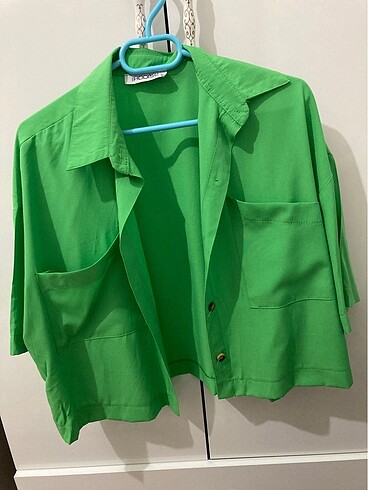 Yeşil gömlek
