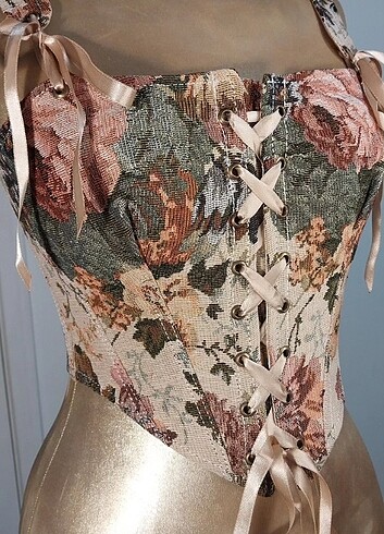 Kadın korsr - Görsel 2