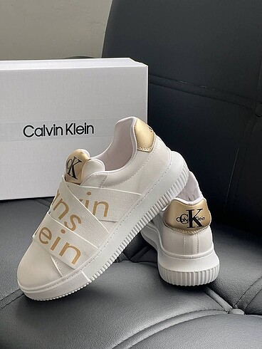 38 Beden Calvin klein ayakkabı