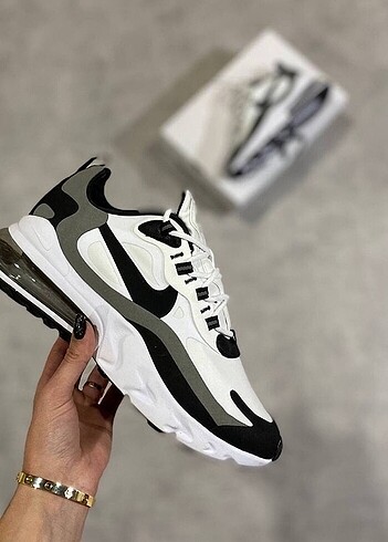 39 Beden beyaz Renk Nike Air Max 270 React