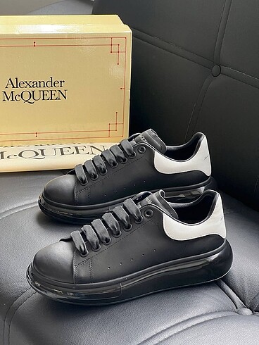 Alexander Mcqueen