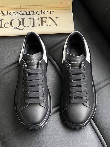 Alexander McQueen Alexander Mcqueen
