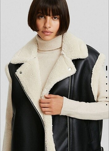 Bershka Yelek