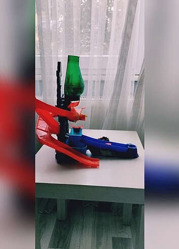 Beden Hot Wheels Çılgın Laboratuvar