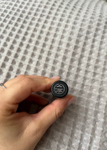 Beden kırmızı Renk Mac Ruby Woo Ruj